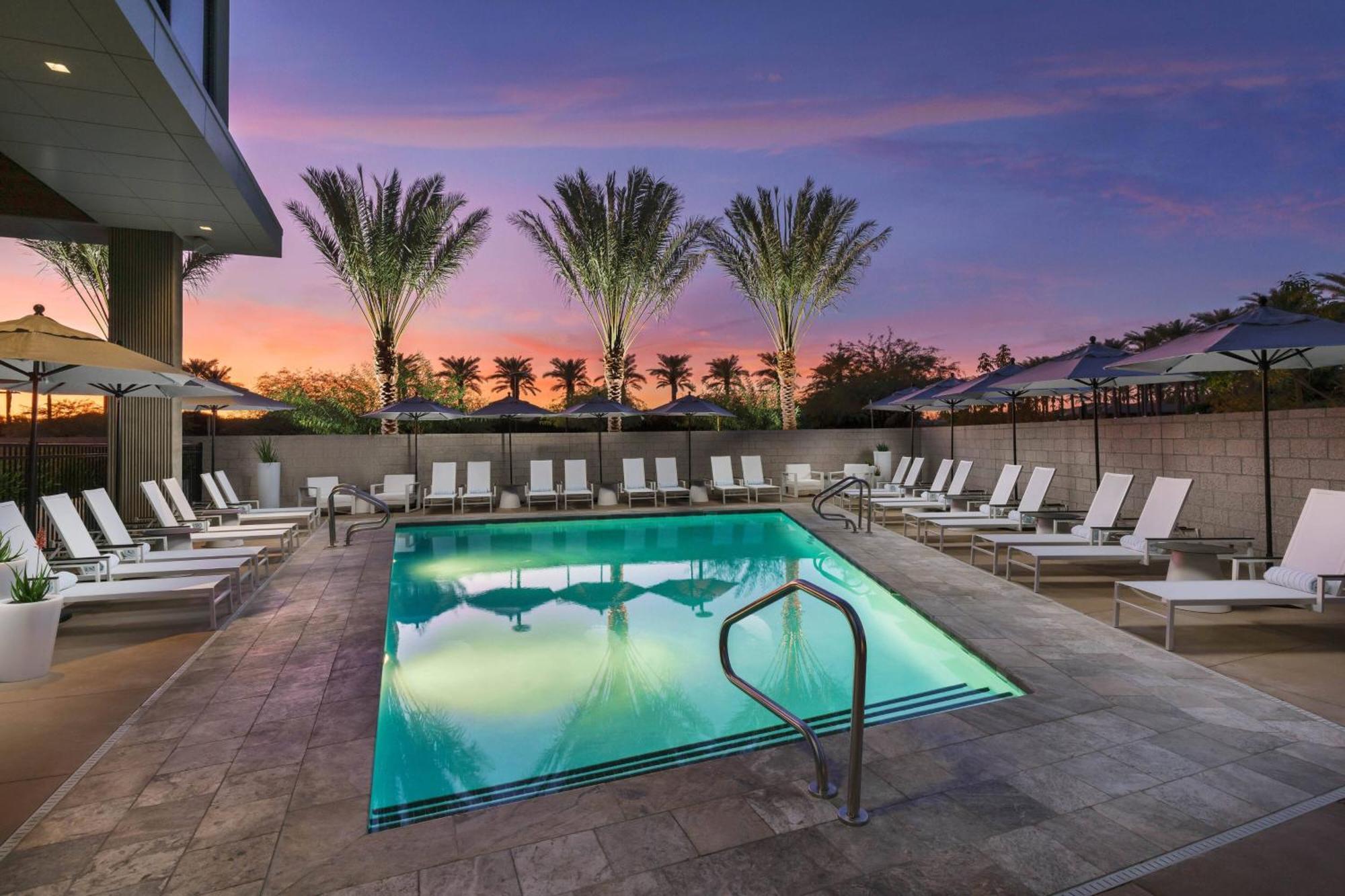 Ac Hotel By Marriott Scottsdale North Paradise Valley Exterior photo